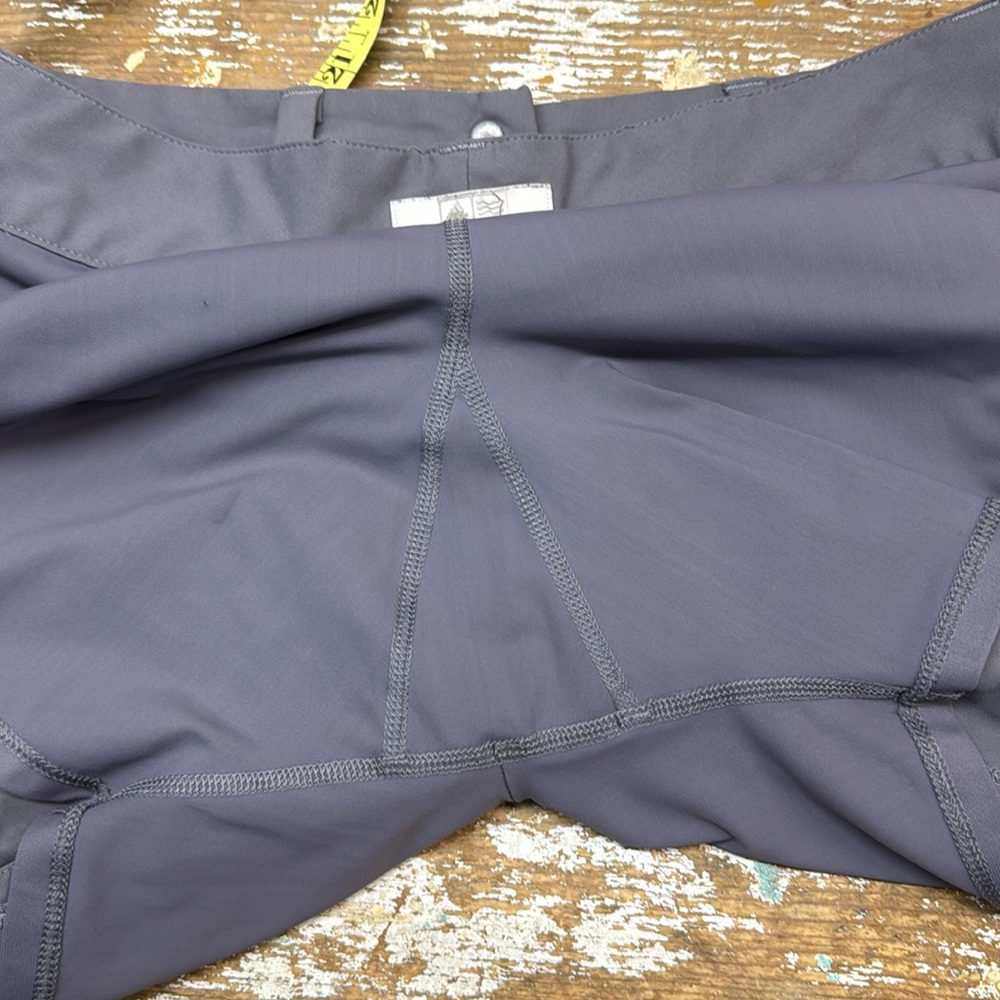 Adidas Skort with Pockets. Size 2 - Picture 9 of 12